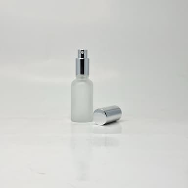 30ml Frosted Glass Bottle - Full Cover Silver Spray