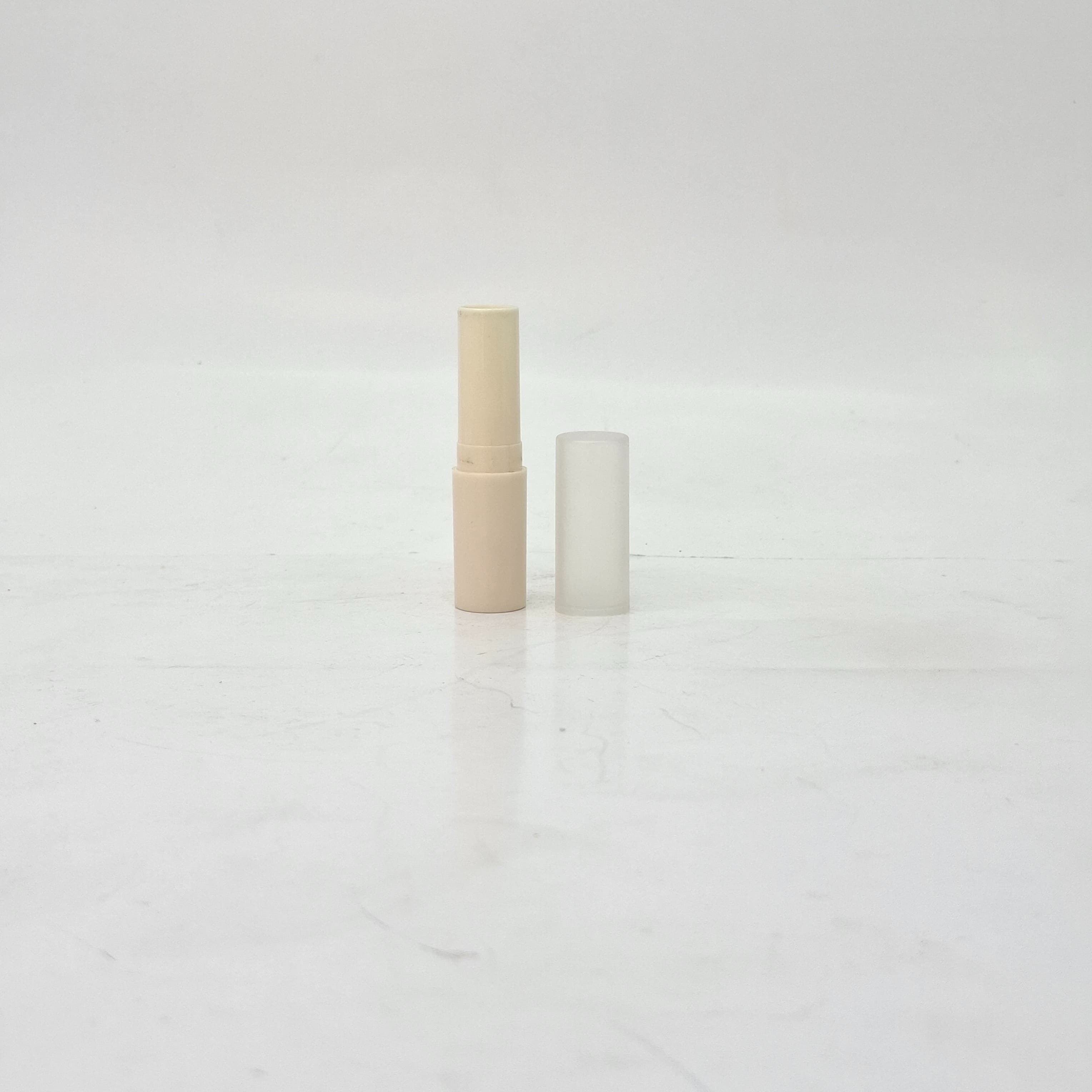 Main image of 3.5g Lip barm / Lip stick - Ivory colour