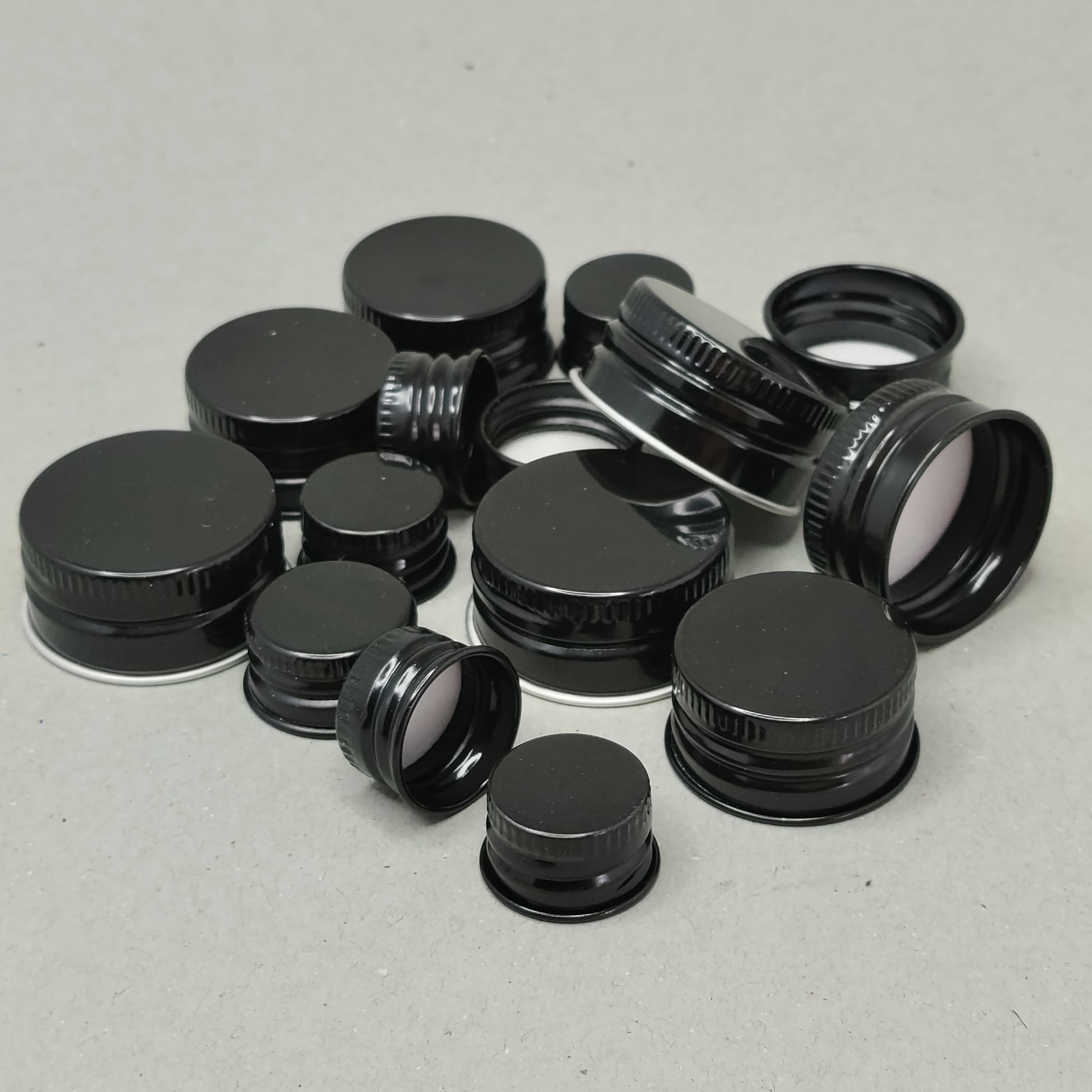 Main image of 18mm-31.5mm Aluminium Cap - Black